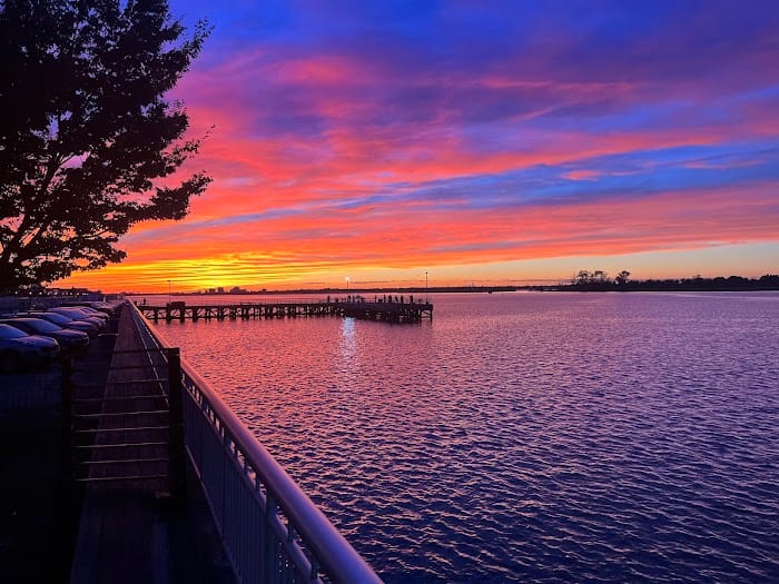 Long Beach Municipal Fishing Pier