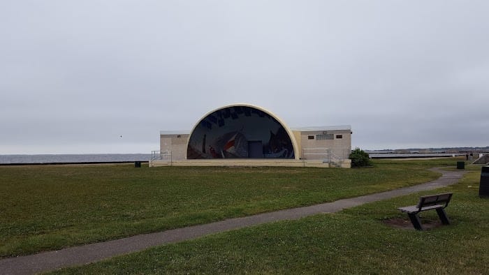 Shorefront Park