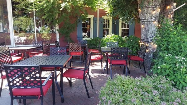 Red Rooster Bistro